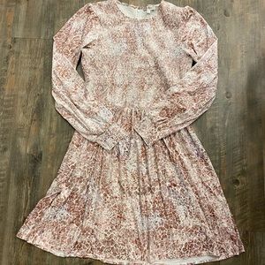 Tyler Boe smocked mallow